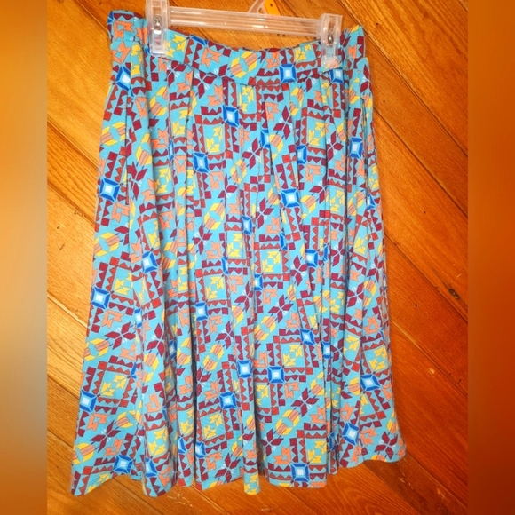 Lularoe Madison skirt light teal with arrows size medium - Picture 1 of 8